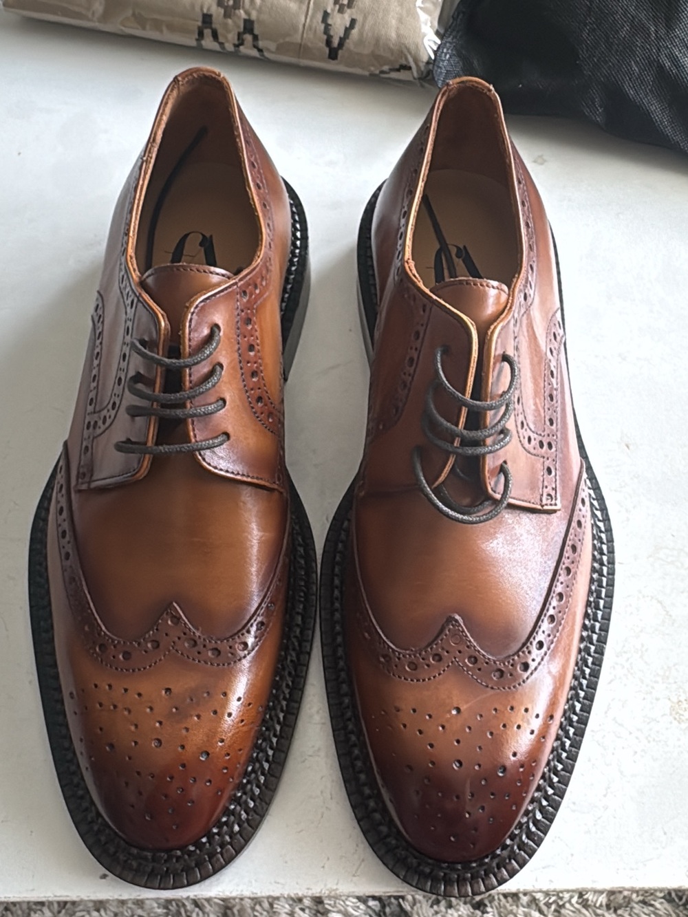 Italian Shoemakers Chestnut Brown Wingtip Brogue Oxfords